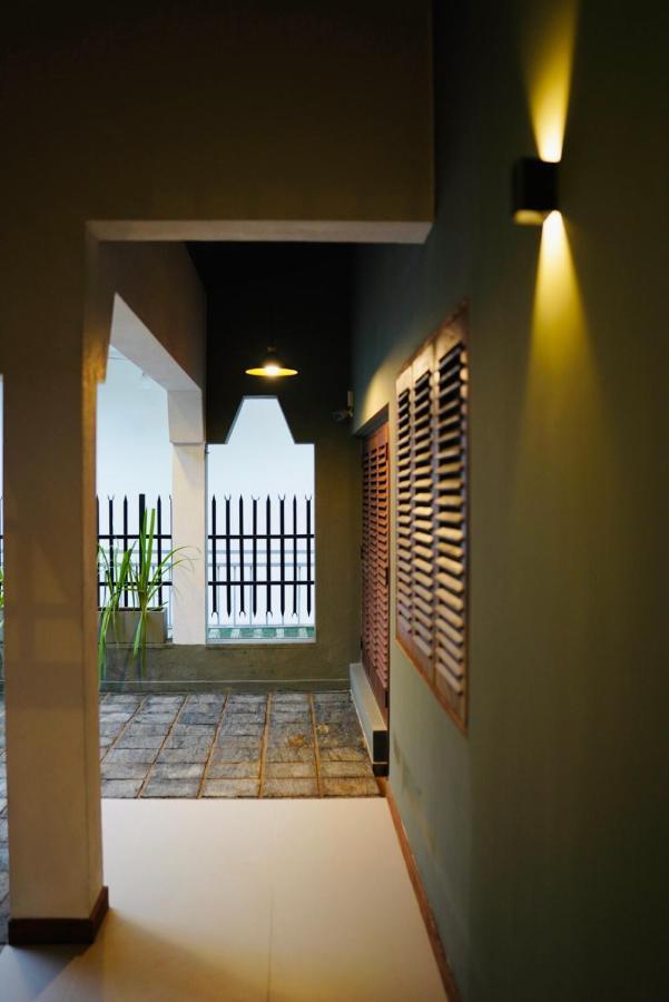 Chariot Square Hotel Kandy Exterior foto